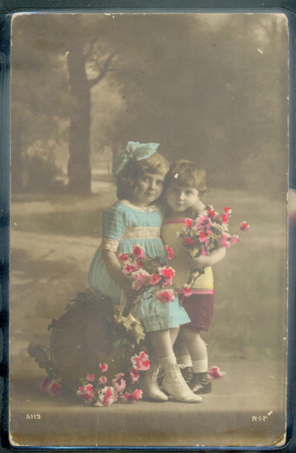 [Girl, boy and flowers], 13.5 x 9 cm, 1917. Collection of K. Houston.