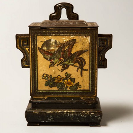 Chinese tea caddy. Collection of JK.